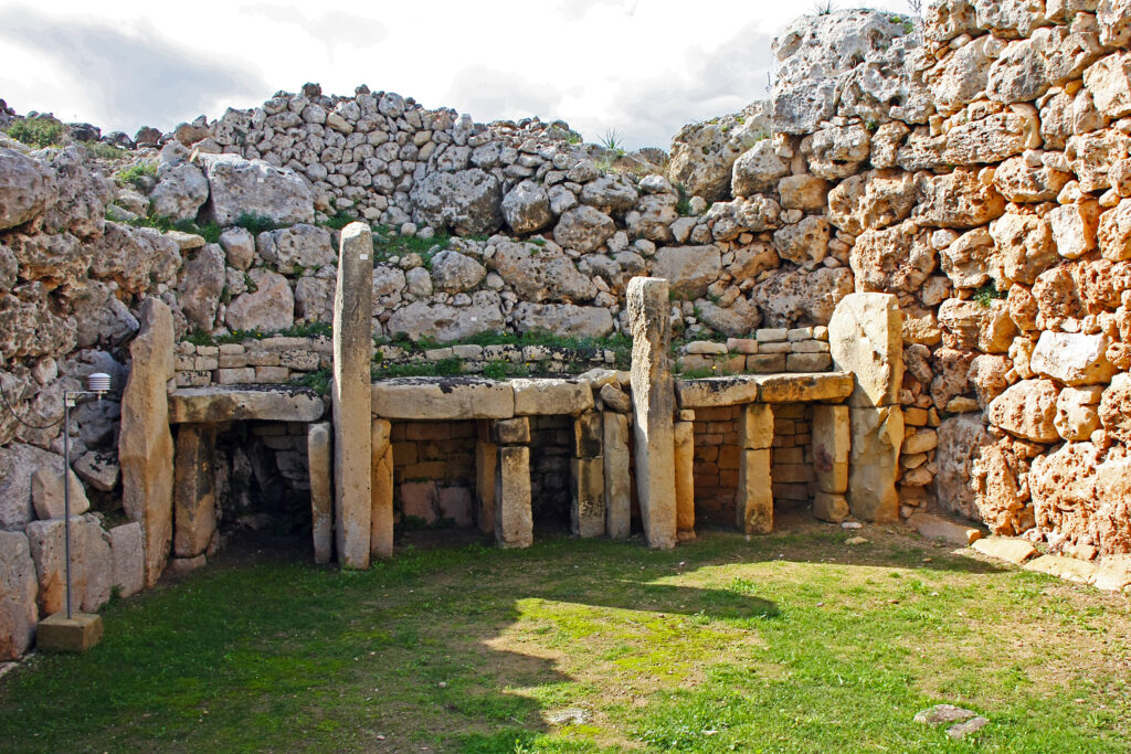메가리틱 사원, 몰타의 신비한 돌기둥 유산 – 유럽 가장 오래된 신전으로의 여행 1 Ggantija Temples Xaghra Gozo 1