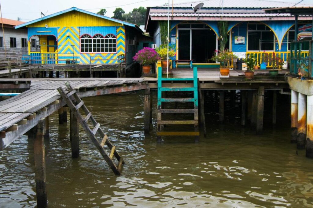 물 위의 도시, 캄퐁 아이르 수상마을 – 브루나이의 살아 있는 전통마을 2 캄퐁 아이르 사상마을 세계문화유산 이미지3