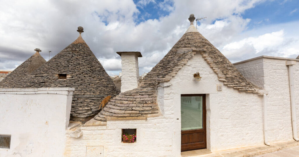 이탈리아 알베로벨로(Alberobello) – 트룰리(Trulli)의 건조공법과 석회석 미세기후 구조 분석 1 이탈리아-알베로벨로-트룰리-유네스코-세계문화유산-이미지